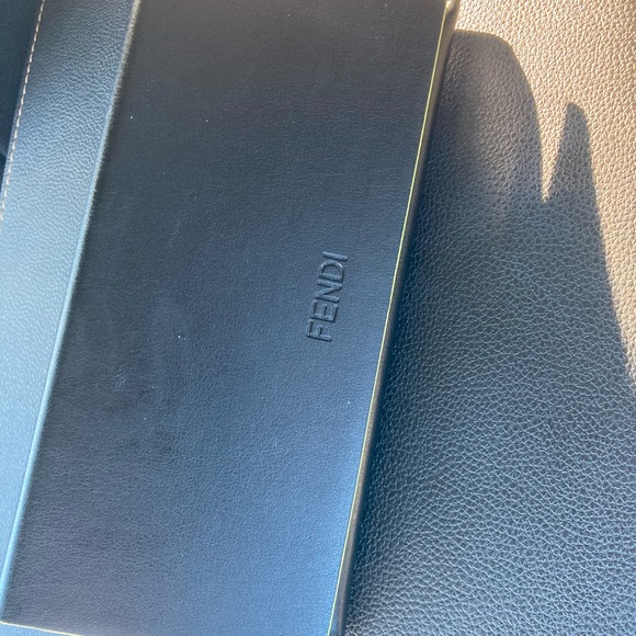 Fendi sunglasses f print shield - Picture 3 of 4